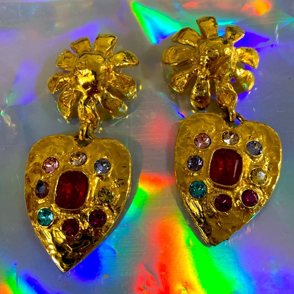 Accessories - MONDO earrings ♥️ ‼️💎
